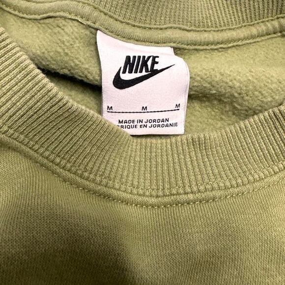Nike Vintage Natural Green Women’s Size Medoum Oversided Sweatshirt - Picture 4 of 5